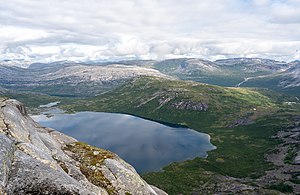 Jårbbåjávrre - vy från Hálljetjårro.