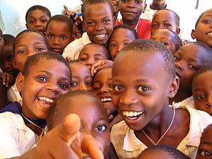 Kinderen op een school in Noord Tanzania