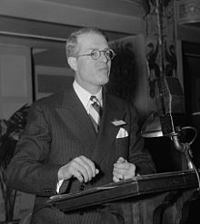 Luther Gulick (1892-1993) was an expert on public administration. Luther Gulick (social scientist).jpg
