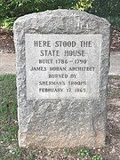 Un marcador de donde se encontraba la antigua casa del estado antes de ser quemada por las tropas de Sherman durante la Guerra Civil.