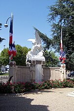 遇难者纪念碑（法语：Monument aux morts de Marmande）