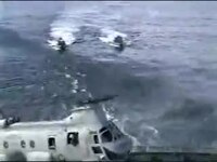 Файл: Инцидент крушения вертолета ВМС CH-46 USNS Pecos Missed Landing.ogv
