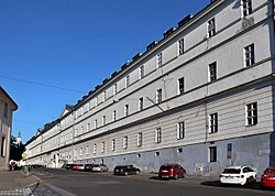 Hlavní budova Všeobecné fakultní nemocnice v Praze, bývalý Novoměstský ústav šlechtičen u sv. Andělů
