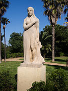 Estatua de Sarriera.
