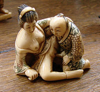 Японская статуэтка, незавуалированно изображающая половой акт
