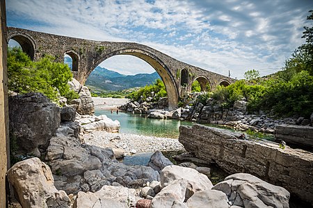 Mesi Bridge. Photographer: Sali Jonuzi