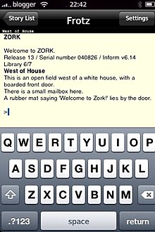 Premiers mots du jeu Zork I: The Great Underground Empire fonctionnant sur un iPhone.