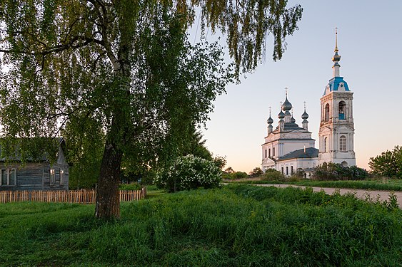 499. Церковь Рождества Богородицы с колокольней, Савинское, Ростовский район Автор — Ted.ns