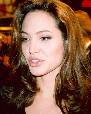 Angelina Jolie at the premiere of Alexander in...