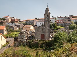 Pontecesures, met uitzicht op de Kerk van San Xulián