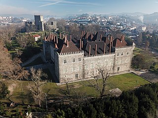 Paço dos Duques em Guimarães, a residência oficial na região Norte