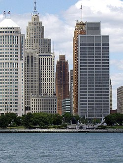 DavidStottsitsamongDetroittowers.jpg