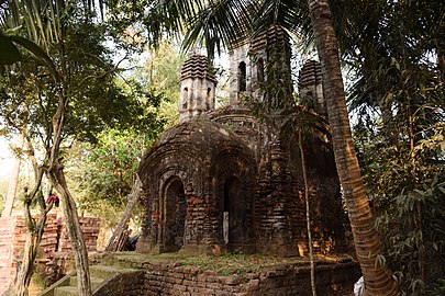 A Pancharatna temple at Singti which was never documented before.