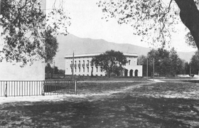 Gates Laboratory in 1922