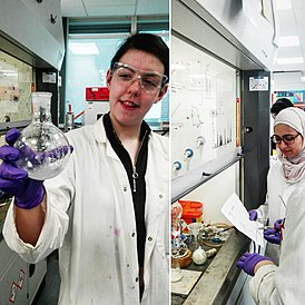 Студенки проводят conduct химические эксперименты в лаборатории химии (2018 год)