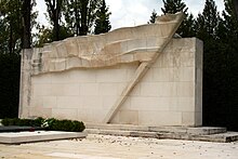 Tomb of the People's Heroes in Mirogoj Cemetery, Zagreb Grobnica narodnih heroja Zagreb.JPG