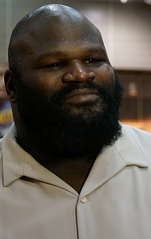 Mark Henry WWE Axxess 2014.jpg