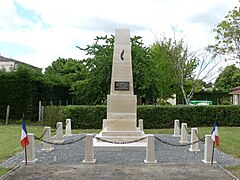 Le monument aux morts.