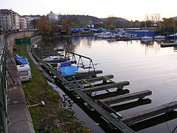 Podolský přístav u nábřeží