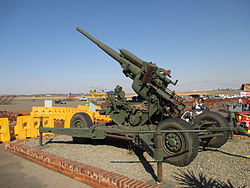 תותח נגד מטוסים "3.7, מוזיאון חיל האוויר הדרום אפריקני, פרטוריה, 2014
