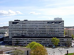 Tyks U-sairaala (1965–1969). Arkkitehdit Ragnar Ypyä ja Martta Martikainen-Ypyä.