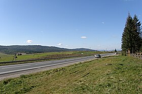 La route dans les Carpates ukrainiennes.