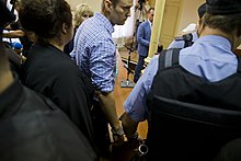 Алексея Навального берут под стражу в зале суда.JPG