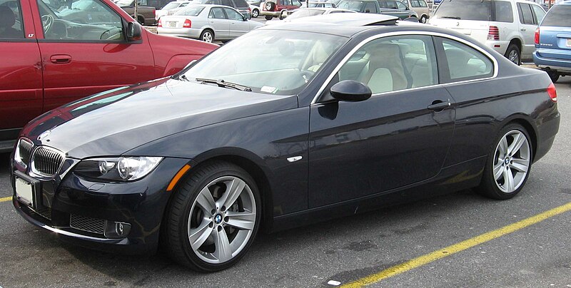 http://upload.wikimedia.org/wikipedia/commons/thumb/9/91/2007-BMW-335i-coupe.jpg/800px-2007-BMW-335i-coupe.jpg