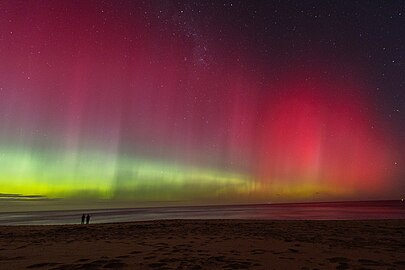 Melbourne, Victoria, Australia (38°S, 48°S)