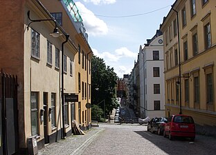 Bellmansgatan söderut, avskärningen genom Hornsgatan syns efter första kvarteret.