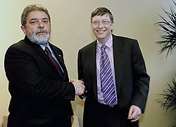 Bill Gates and Brazilian President Luiz Inácio Lula da Silva in Davos. January 26, 2003 