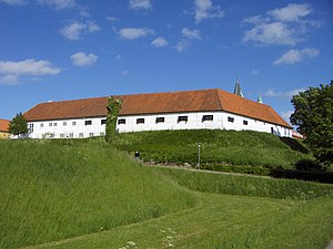 Lindegården, byggd ovanpå resterna av Valdemar Atterdags medeltida stadsmur