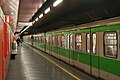 Treno Serie 500 "Inverter" nella livrea post-revamping alla stazione di Lanza