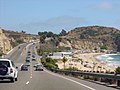 Tie Crystal Cove State Parkin kohdalla lähellä Laguna Beachin kaupunkia