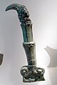 ORL 72 Vom Kastellgelände Weißenburg: Schwertgriff mit Adlerkopf von einer Bronzestatue eines römischen Kaisers.