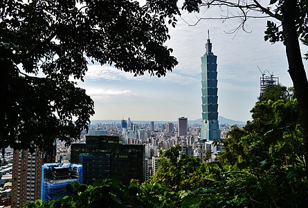 Taipeh Blick vom 95 Mountain 2.jpg