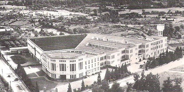 Le Lycée Jean-Zay dans les années 1930.