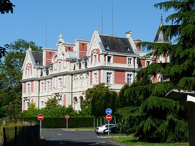 Le château Magne implanté sur la commune de Trélissac.