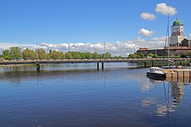 Вид с Петровской набережной