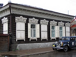 http://upload.wikimedia.org/wikipedia/commons/thumb/9/91/Wooden_house_in_ulan_ude.jpg/300px-Wooden_house_in_ulan_ude.jpg