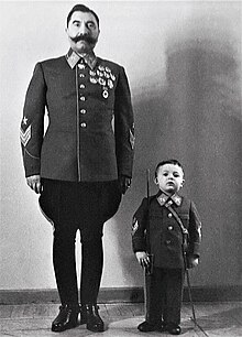 Маршал Советского Союза Семён Михайлович Будённый с сыном Сергеем.jpg