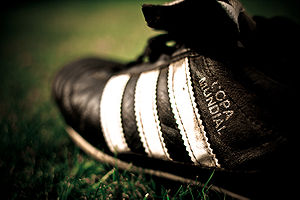 English: Adidas Copa Mundial Football Boot Deu...