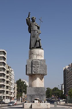 The Monument of Saint Anthony, located at the centre of the square, in 2013.