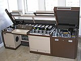 Sistema de processamento de notas ISS 300PS exposto no Deutsches Museum, Munique (1986)