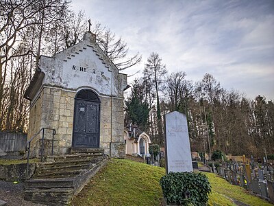 Meduna family "Ruhestätte" (resting place) towering over the cemetery