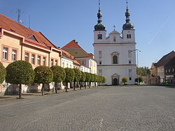 Farní kostel sv. Ignáce z Loyoly a sv. Františka Xaverského