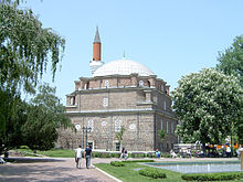 Banya Bashi Mosque in Sofia Camia.jpg