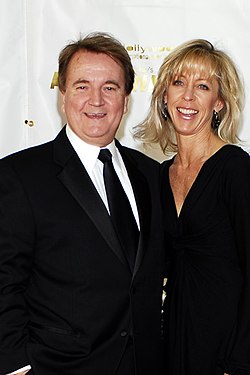 Dave thomas and wife.jpg