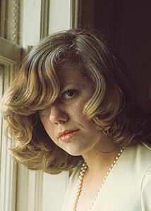 Erica Jong, by Bernard Gotfryd (restored by Blameless)