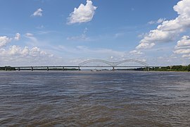 Hernando de Soto Bridge